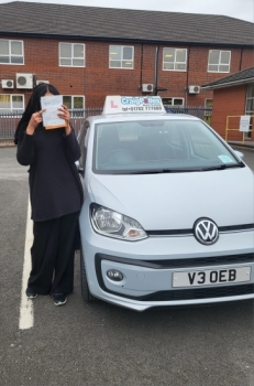 A big congratulations to a somewhat shy Zahra Sufyan.🥳Zahra passed her driving test at Newcastle Driving Test Centre, at her first attempt.Well done Zahra safe driving from all at Craig Polles Instructor Training and Driving School. 🙂🚗Automatic Driving instructor-Debbie Griffin